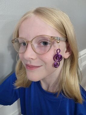 Handmade Eyeglass Charm - Violet Treble Clef